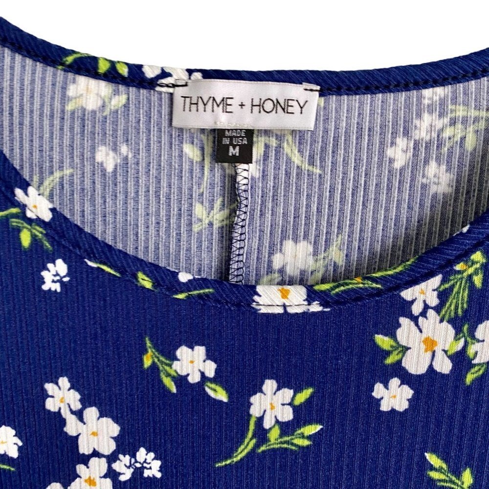 Thyme and Honey Pullover Short Sleeve Blue Floral Dress with Pockets Medium NWOT - Picture 5 of 8